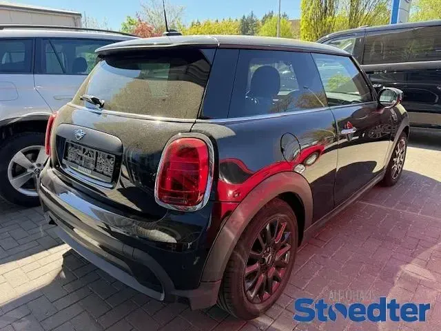 Gebraucht Mini ONE Classic 102 PS (75 kW) 2022 Schwarz Kleinwagen