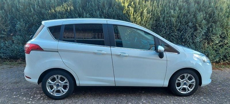 Gebraucht Ford B-MAX Titanium 95 PS (69 kW) 2013 Weiß Van / Kleinbus