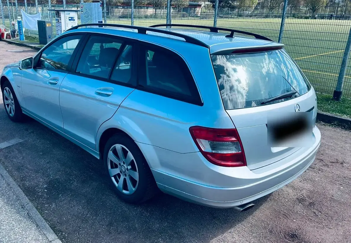 Gebraucht Mercedes C200 184 PS (135 kW) 2010 Silber Kombi