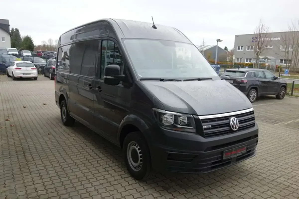 Gebraucht VW Crafter 177 PS (130 kW) 2020 Indiumgrau Van