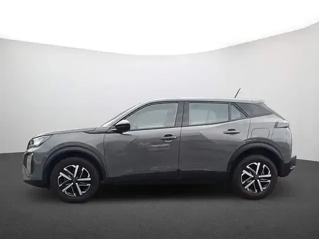 Gebraucht Peugeot 2008 Active 101 PS (74 kW) 2024 Grau (metallic) SUV