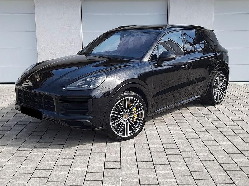 Gebraucht Porsche Cayenne Turbo Chrono 549 PS (403 kW) 2018 Schwarz SUV