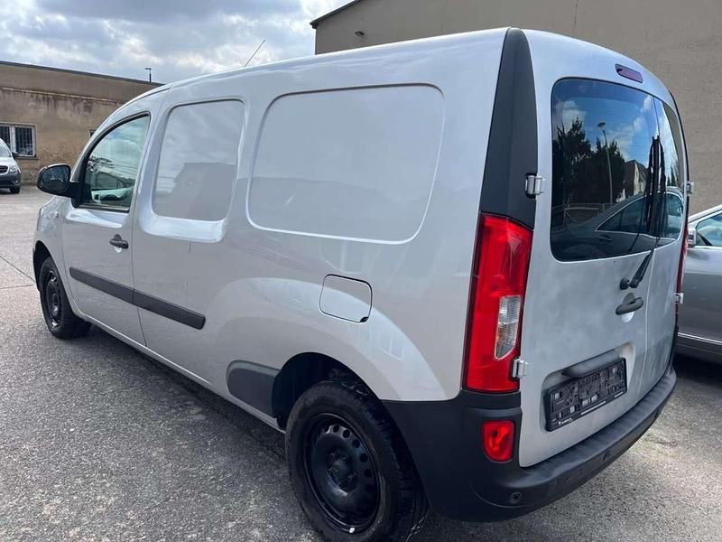 Gebraucht Mercedes Citan 111 110 PS (80 kW) 2018 Brilliantsilber Van / Kleinbus