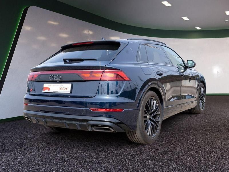 Gebraucht Audi Q8 Ambiente 286 PS (210 kW) 2024 Waitomoblau metallic SUV