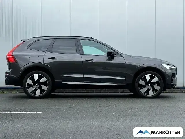 Gebraucht Volvo XC60 Plus 398 PS (292 kW) 2024 Grau SUV