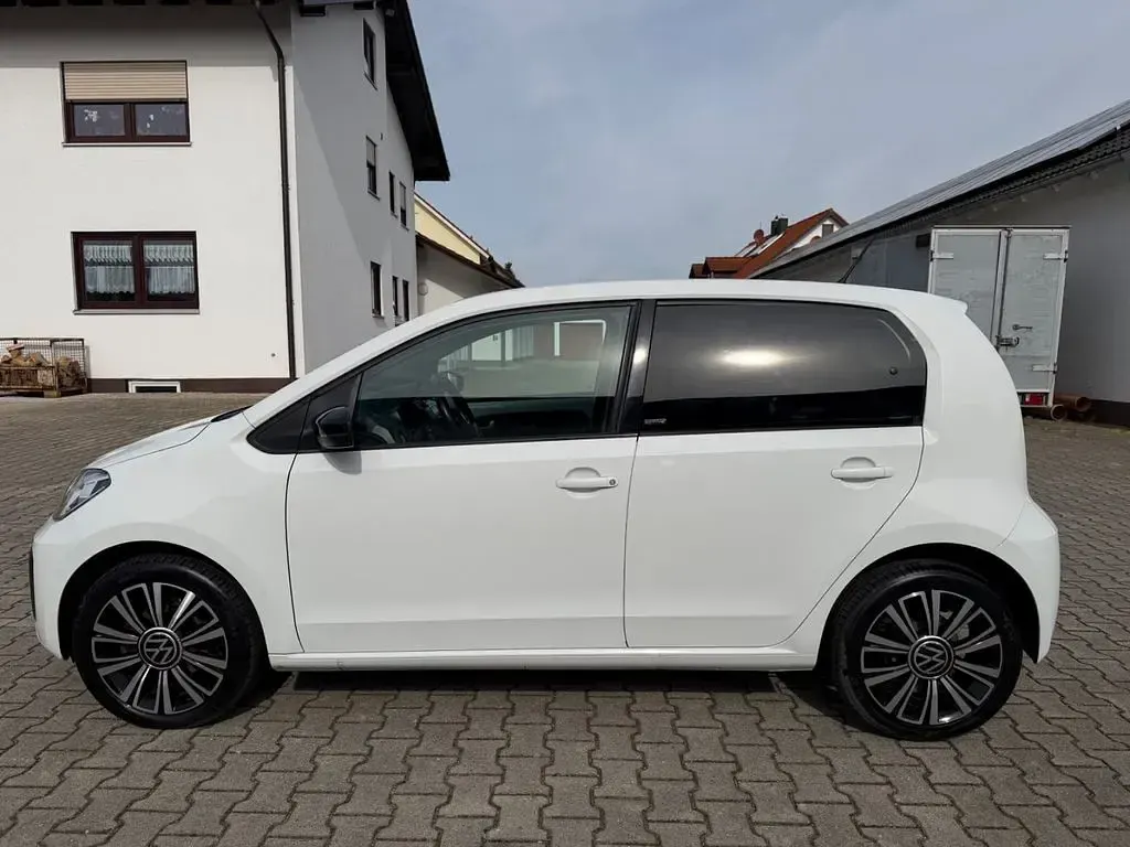 Usado VW up! Active 65 CV (47 kW) 2022 Blanco Utilitario