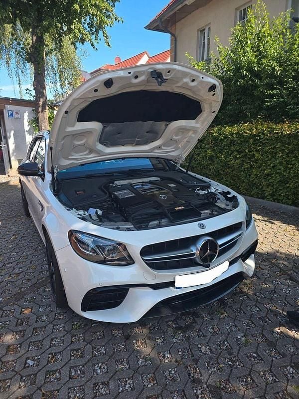 Gebraucht Mercedes E63S AMG AMG 612 PS (450 kW) 2017 Weiß Limousine