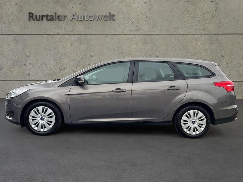 Gebraucht Ford Focus Trend 120 PS (88 kW) 2015 Braun Kombi
