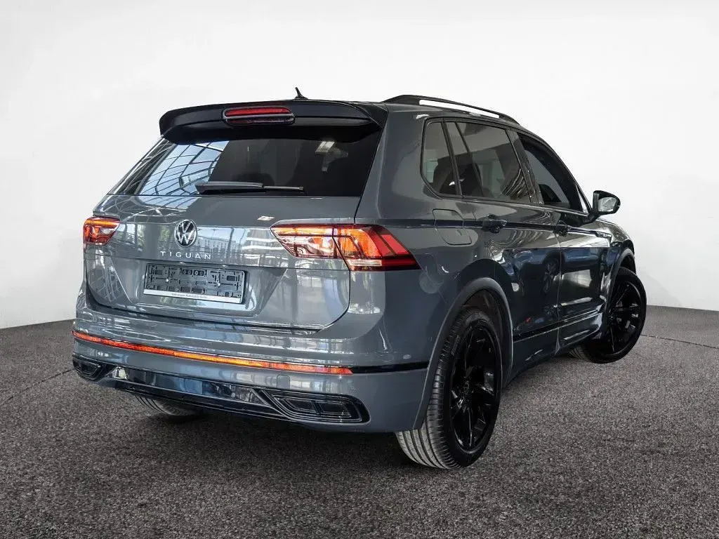 Gebraucht VW Tiguan Style 150 PS (110 kW) 2023 Grau SUV
