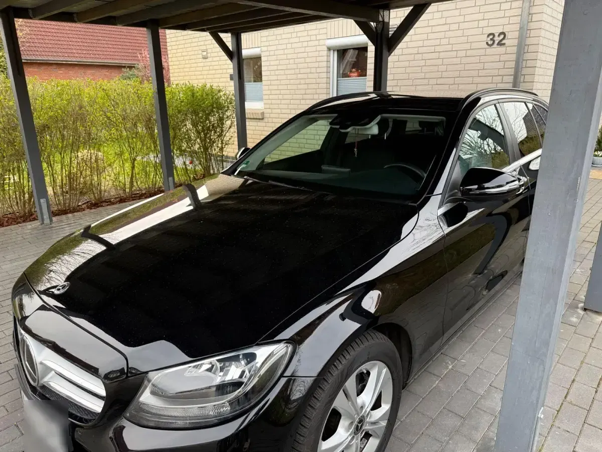 Gebraucht Mercedes 220 170 PS (125 kW) 2018 Schwarz Kombi