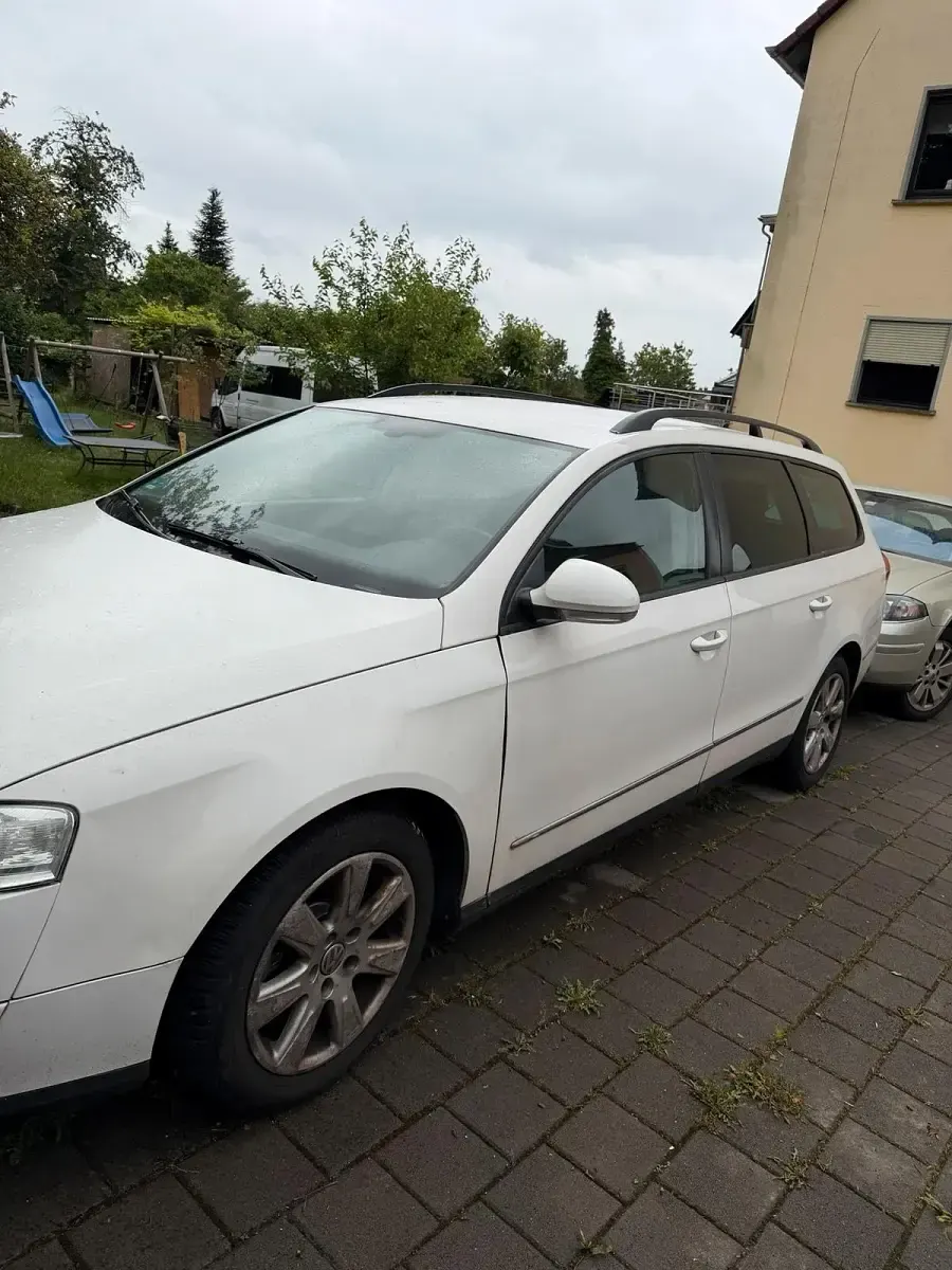 Gebraucht VW Passat 110 PS (80 kW) 2009 Weiß Kombi