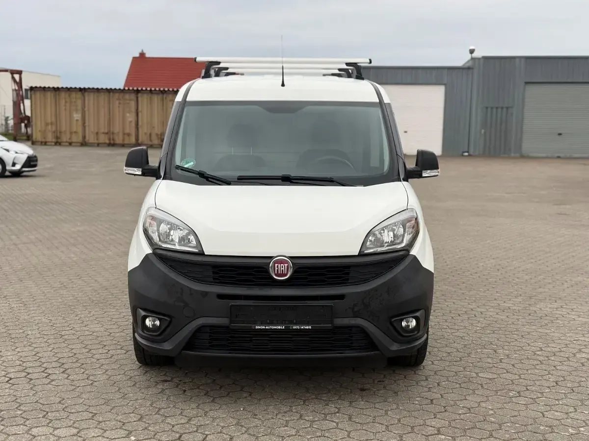 Gebraucht Fiat Doblò 95 PS (69 kW) 2020 Weiß Van / Kleinbus