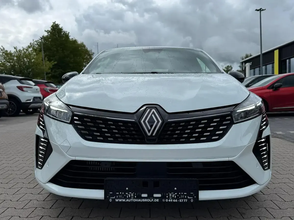 Gebraucht Renault Clio V Techno 90 PS (66 kW) 2025 Weiß Kleinwagen