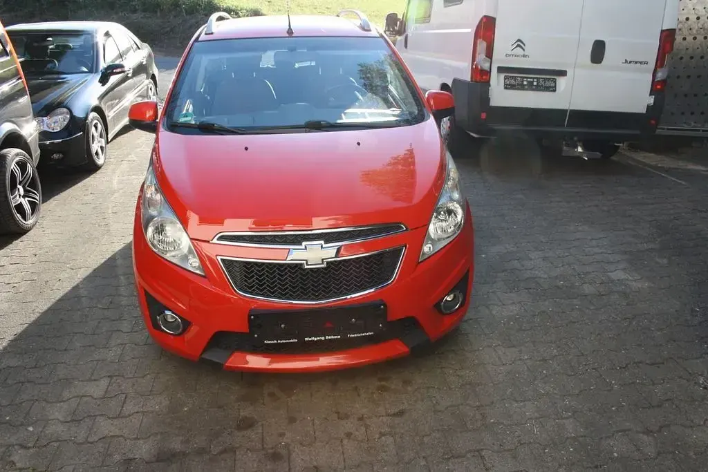 Gebraucht Chevrolet Spark LS 82 PS (60 kW) 2011 Rot Kleinwagen
