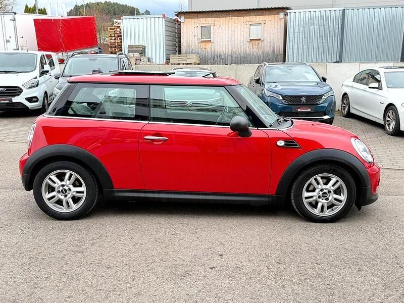 Gebraucht Mini ONE 98 PS (72 kW) 2012 Rot Kleinwagen