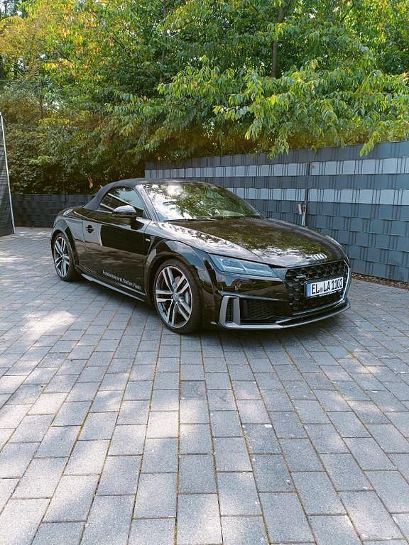 Schwarz Gebraucht 2019 Audi TT Roadster S-line plus Cabrio | 27.990 € (Fairer Preis) - Bild 1/4