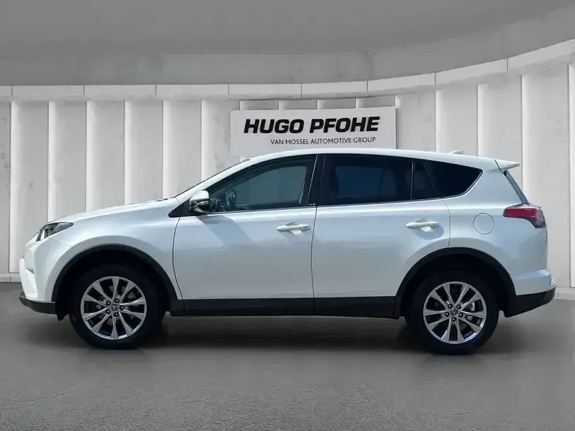 Gebraucht Toyota RAV4 Edition-S 143 PS (105 kW) 2018 Weiss SUV