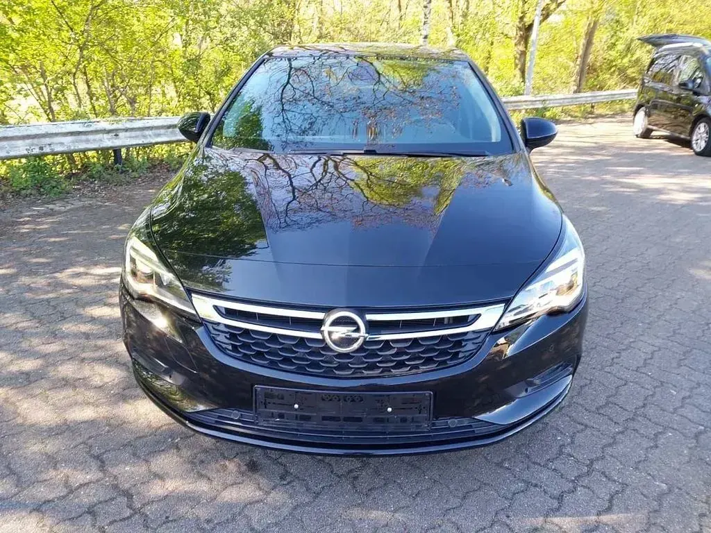Usata Opel Astra 125 CV (91 kW) 2019 Nero Berlina