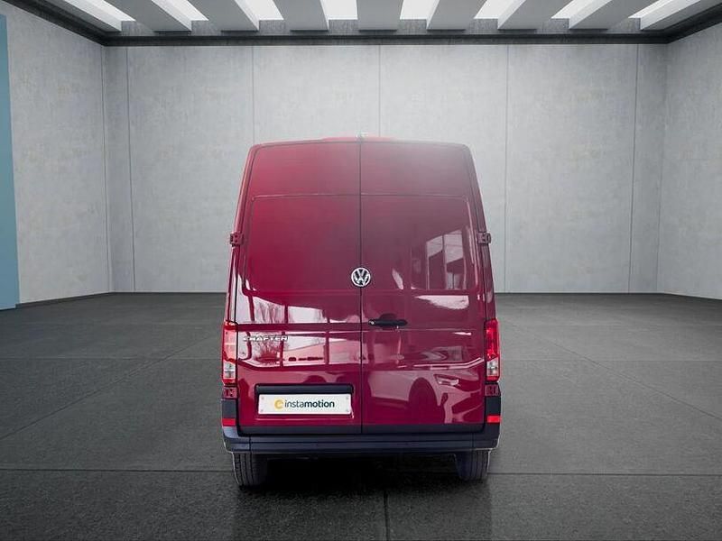 Gebraucht VW Crafter 140 PS (102 kW) 2022 Rot Van