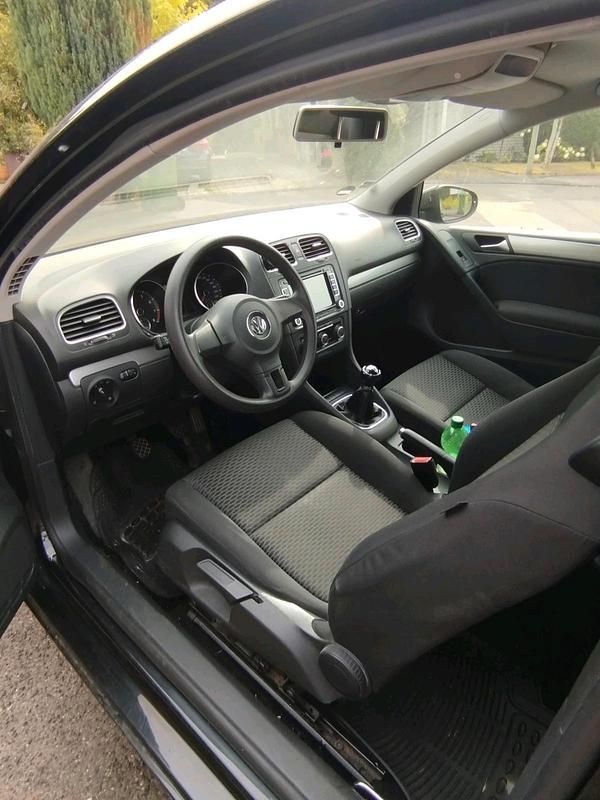 Schwarz Gebraucht 2009 VW Golf VI Kleinwagen | 2.600 € (Fairer Preis) - Bild 1/4