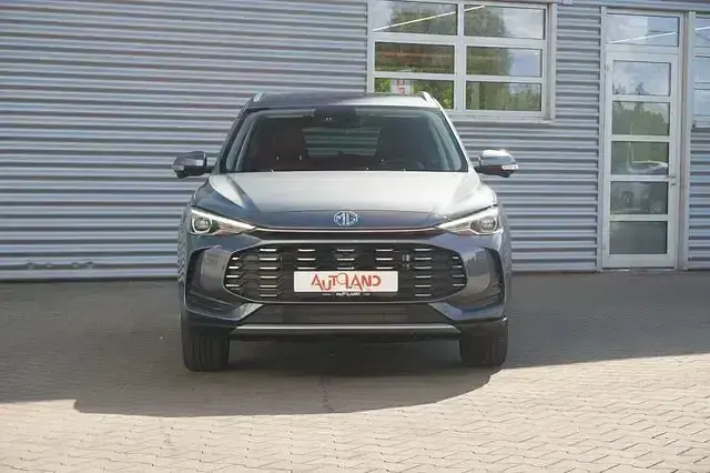 Neu MG ZS Luxury 197 PS (144 kW) 2026 Silber SUV