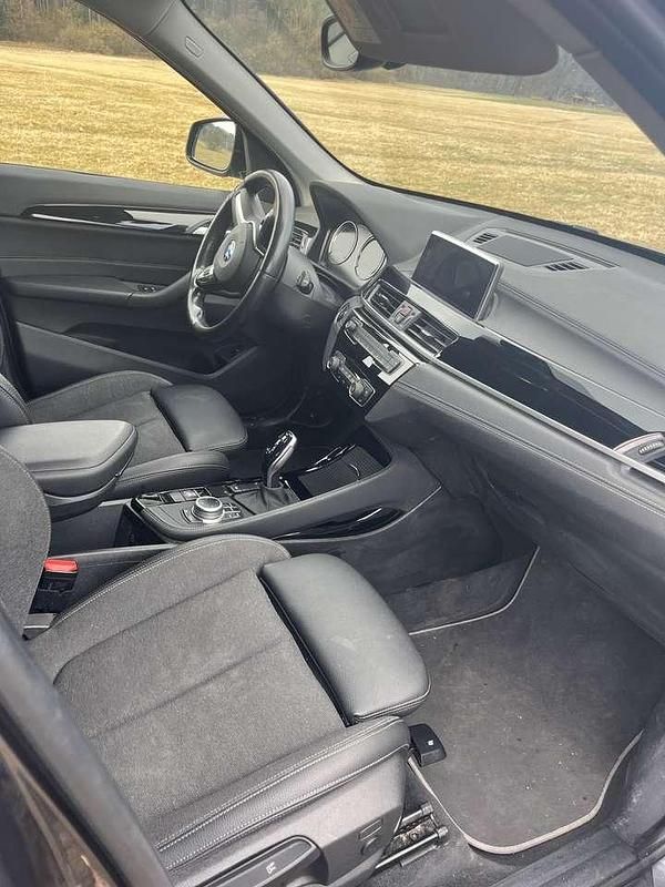 Gebraucht BMW X1 Sport Line 150 PS (110 kW) 2020 Grau SUV