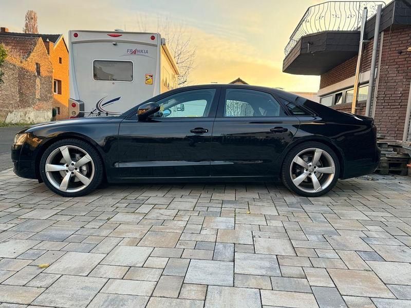 Schwarz Gebraucht 2015 Audi A8 Ambiente Limousine | 22.900 € (Fairer Preis) - Bild 1/4