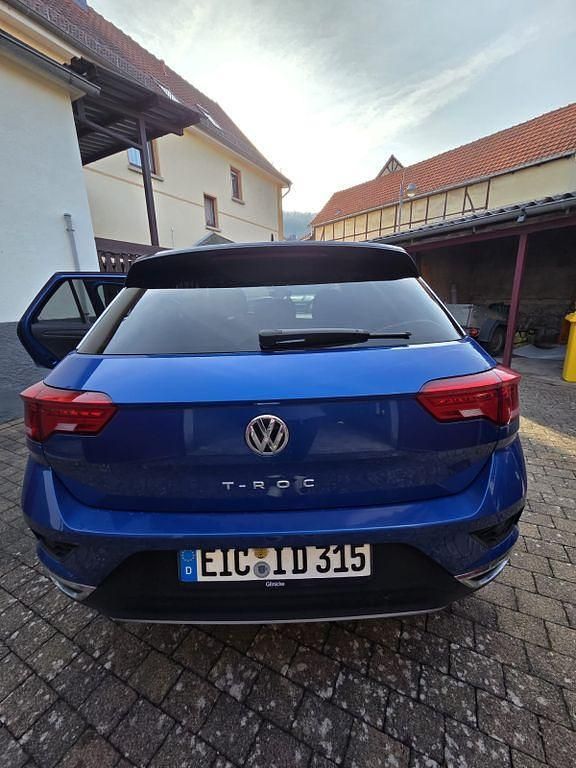 Gebraucht VW T-Roc 116 PS (85 kW) 2018 Blau SUV