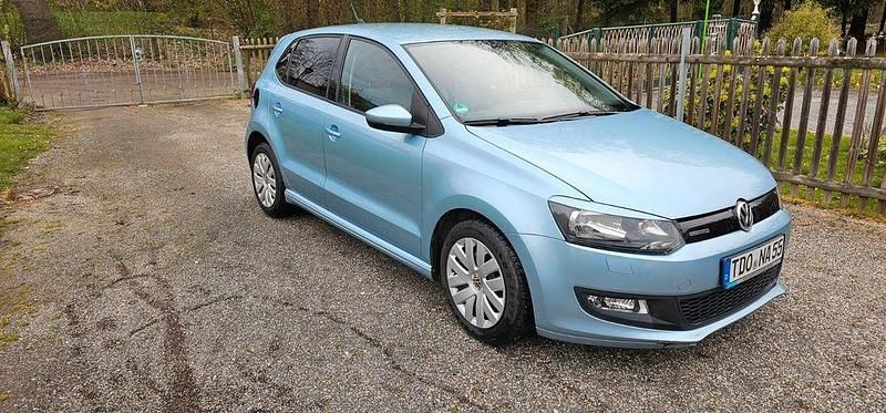 Usado VW Polo 75 HP (55 kW) 2011 Azul Citadino