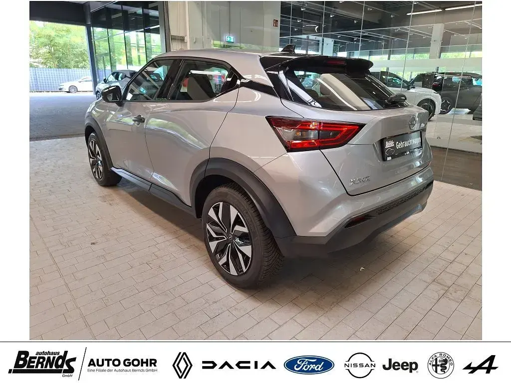 Second-hand Nissan Juke Acenta 114 CP (83 kW) 2024 Argintiu SUV