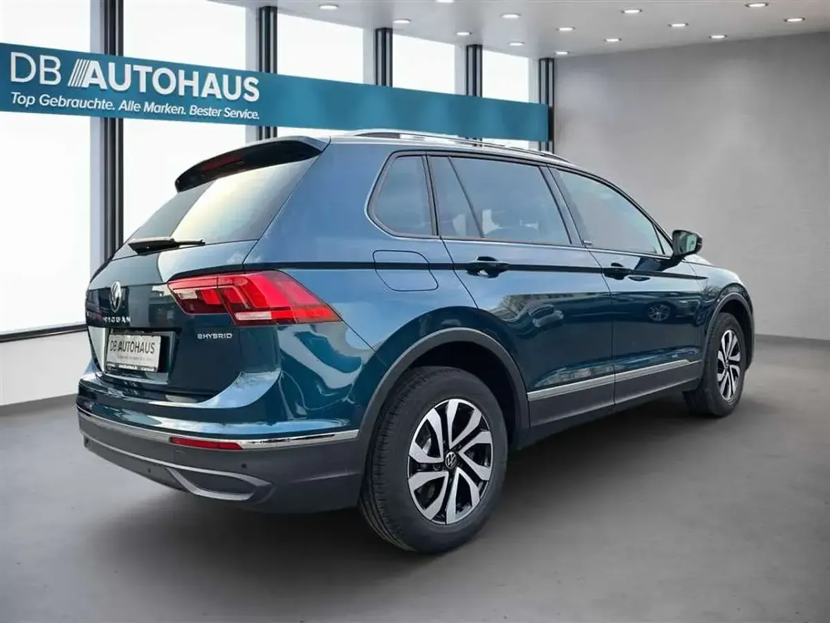 Używany VW Tiguan Active 245 KM (180 kW) 2023 Niebieski SUV