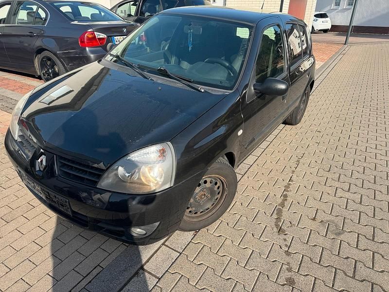 Gebraucht Renault Clio II 60 PS (44 kW) 2007 Schwarz Kleinwagen