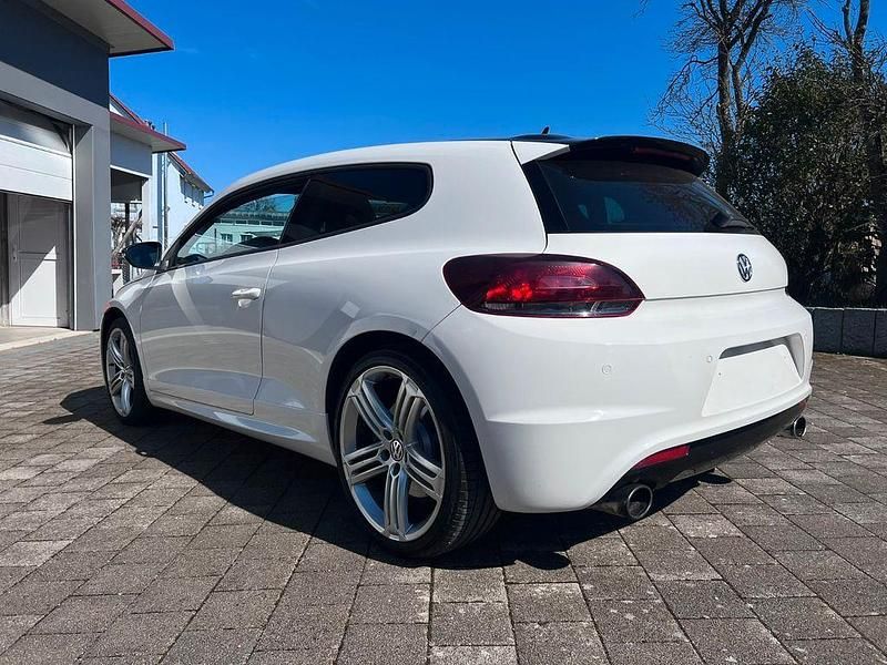 Gebraucht VW Scirocco R 265 PS (194 kW) 2010 Weiß Coupé
