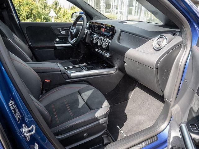 Blau / spektralblau Gebraucht 2024 Mercedes GLA250 Advanced Plus SUV | 49.220 € (Etwas zu teuer) - Bild 1/4