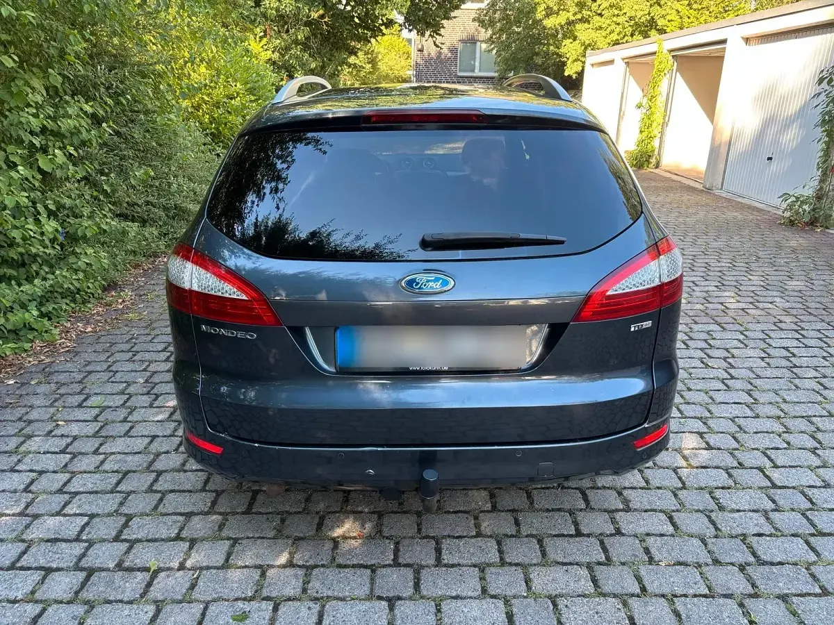 Gebraucht Ford Mondeo 131 PS (96 kW) 2007 Silber Kombi