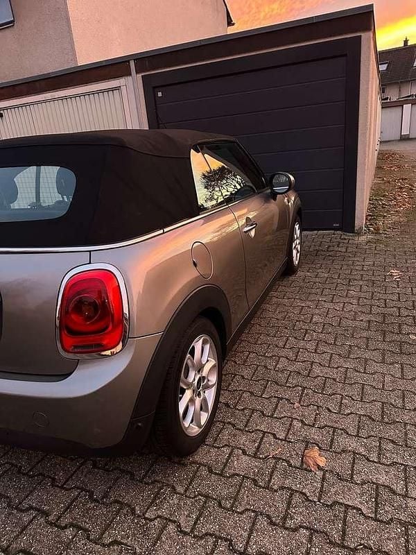 Second-hand Mini Cooper Cabriolet 136 CP (100 kW) 2017 Argintiu Cabrio