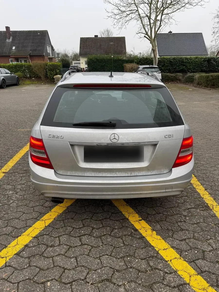 Gebraucht Mercedes C220 170 PS (125 kW) 2011 Silber Kombi