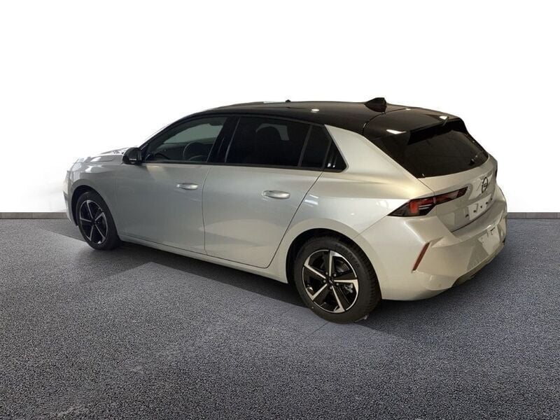 Gebraucht Opel Astra 131 PS (96 kW) 2024 /typ aussenverkleidung metall Limousine