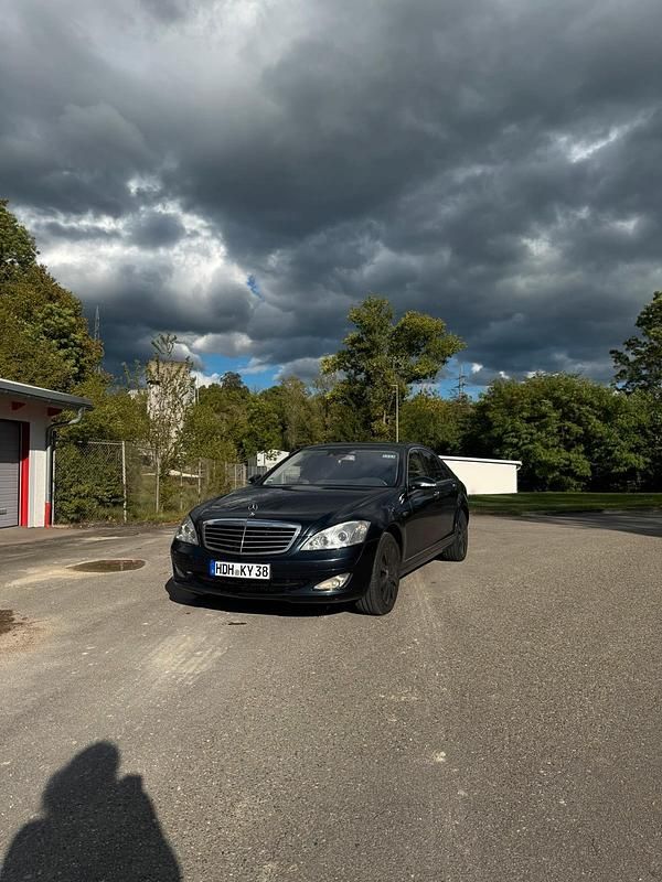 Blau Gebraucht 2006 Mercedes S320 Limousine | 6.700 € (Teuer) - Bild 1/4
