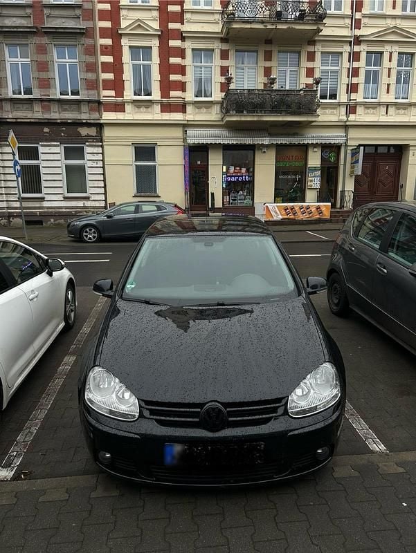 Gebraucht VW Golf VI 102 PS (75 kW) 2008 Schwarz Kleinwagen