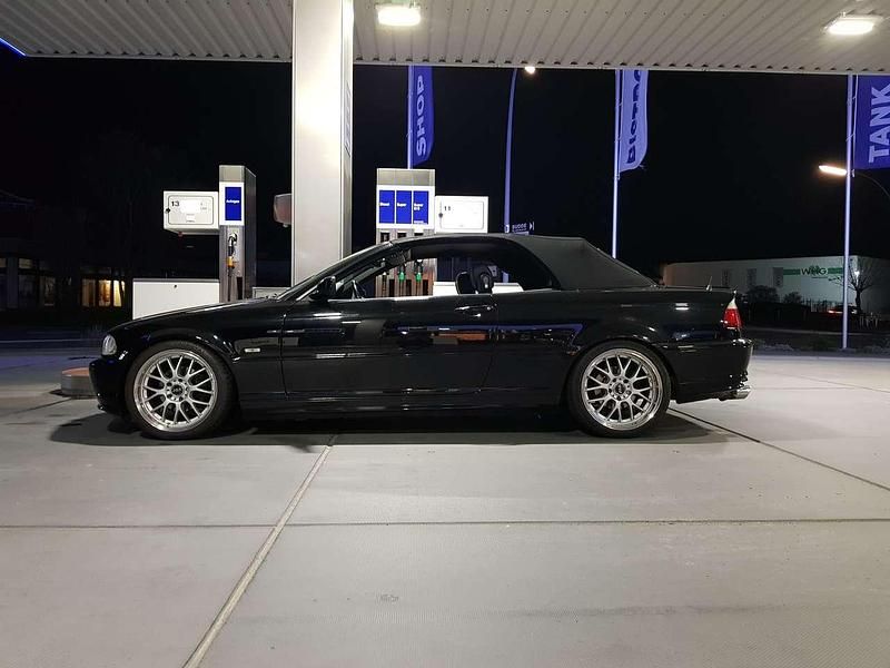 Gebraucht BMW 318 Cabriolet 143 PS (105 kW) 2001 Schwarz Cabrio