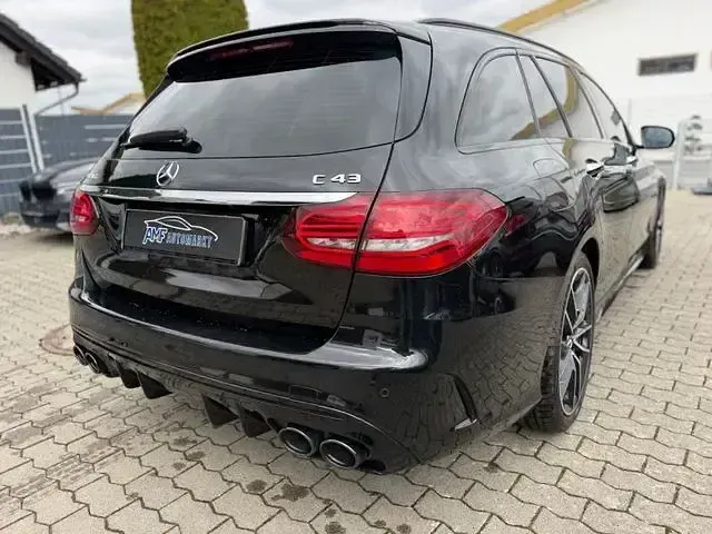 Gebraucht Mercedes C43 AMG AMG 390 PS (286 kW) 2020 Schwarz Limousine