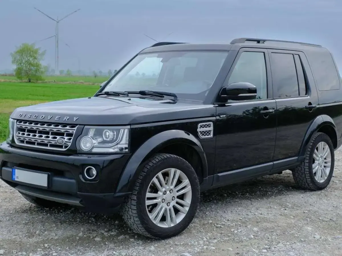 Gebraucht Land Rover Discovery 4 HSE 256 PS (188 kW) 2015 Schwarz SUV