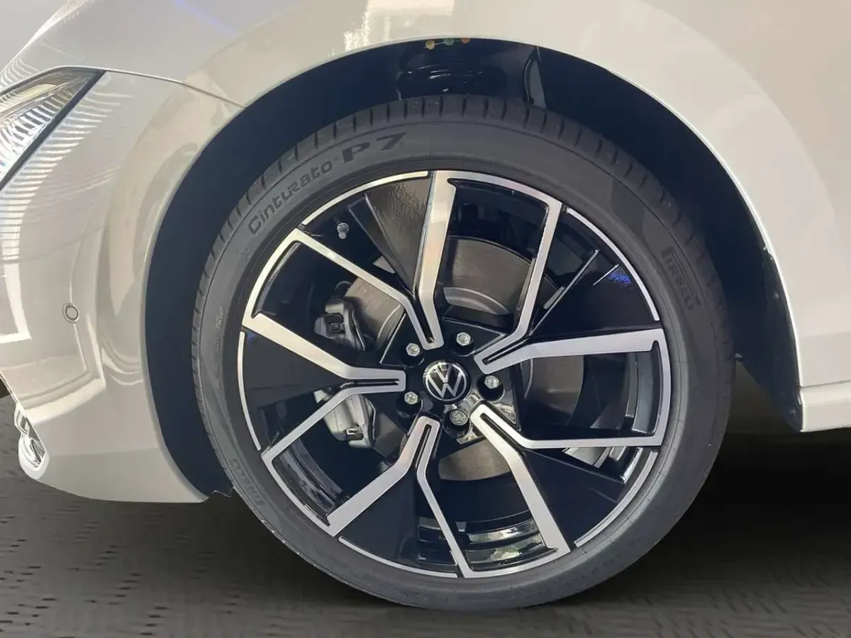 Neu VW Passat R-line 272 PS (200 kW) 2026 Weiß Kombi