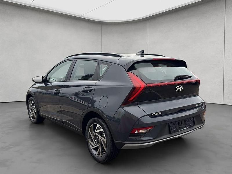Gebraucht Hyundai Bayon Trend 101 PS (74 kW) 2025 Grau SUV