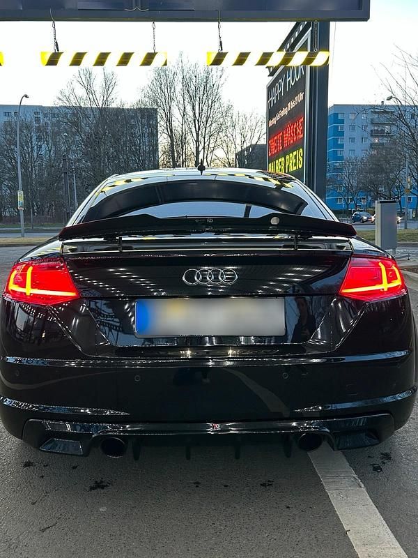 Second-hand Audi TT S-Line 179 CP (131 kW) 2017 Negru Coupe
