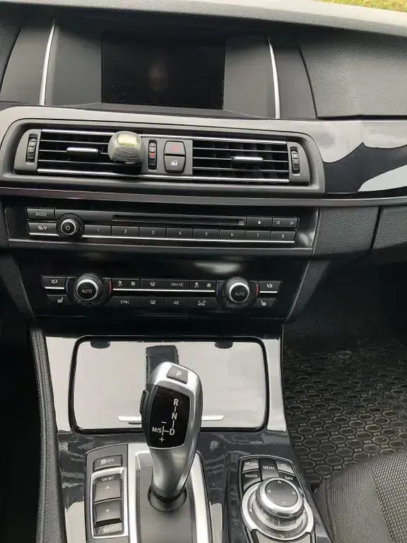 Gebraucht BMW 525 218 PS (160 kW) 2014 Blau Limousine