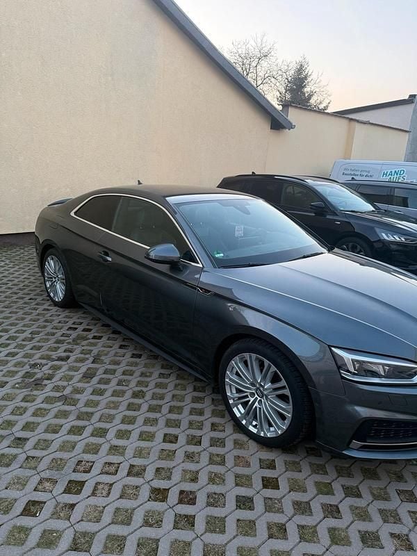 Gebraucht Audi A5 Ambiente 218 PS (160 kW) 2016 Grau Coupé