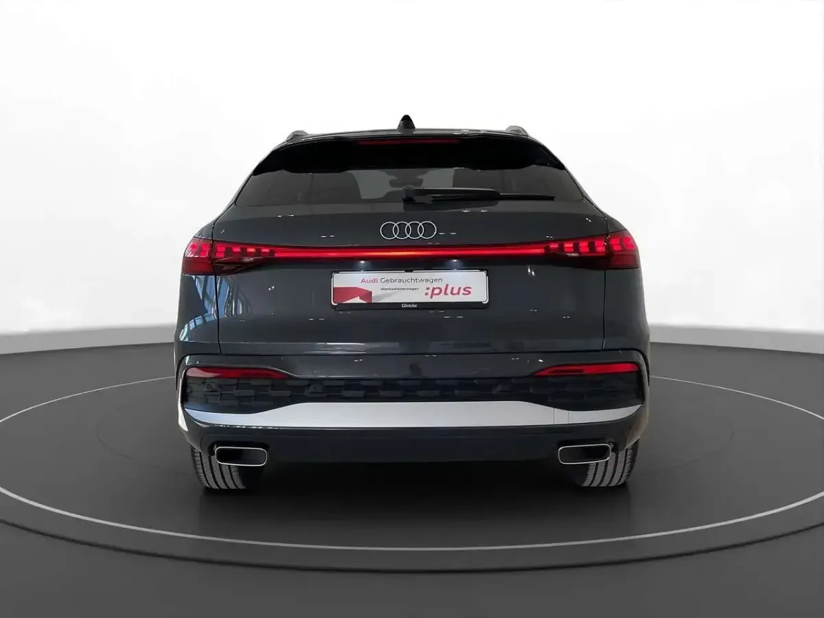 Second-hand Audi Q5 204 CP (150 kW) 2025 Gri SUV