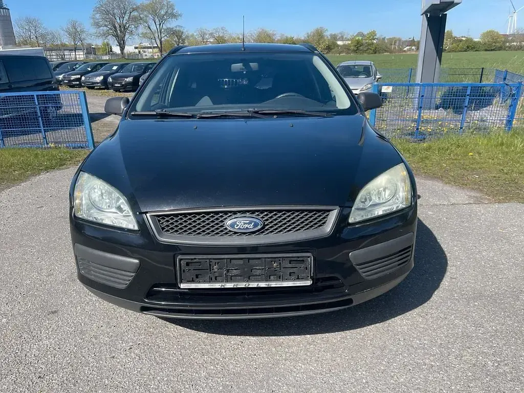 Gebraucht Ford Focus Trend 109 PS (80 kW) 2005 Schwarz Limousine